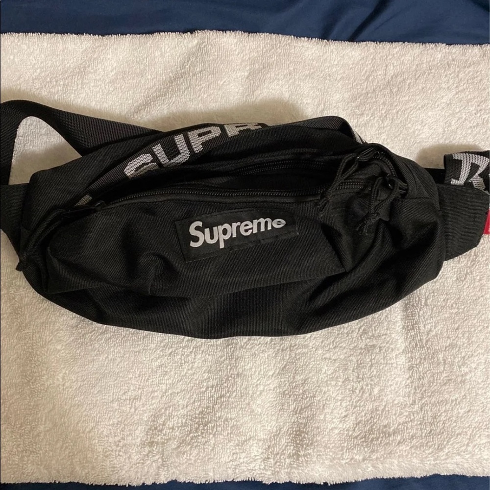 Supreme Fanny Pack Black